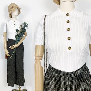 White Button Retro Collared Top | Forever 21